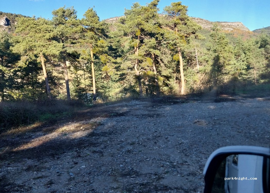 (06750) Valderoure - Route Départementale 2 — foto 2