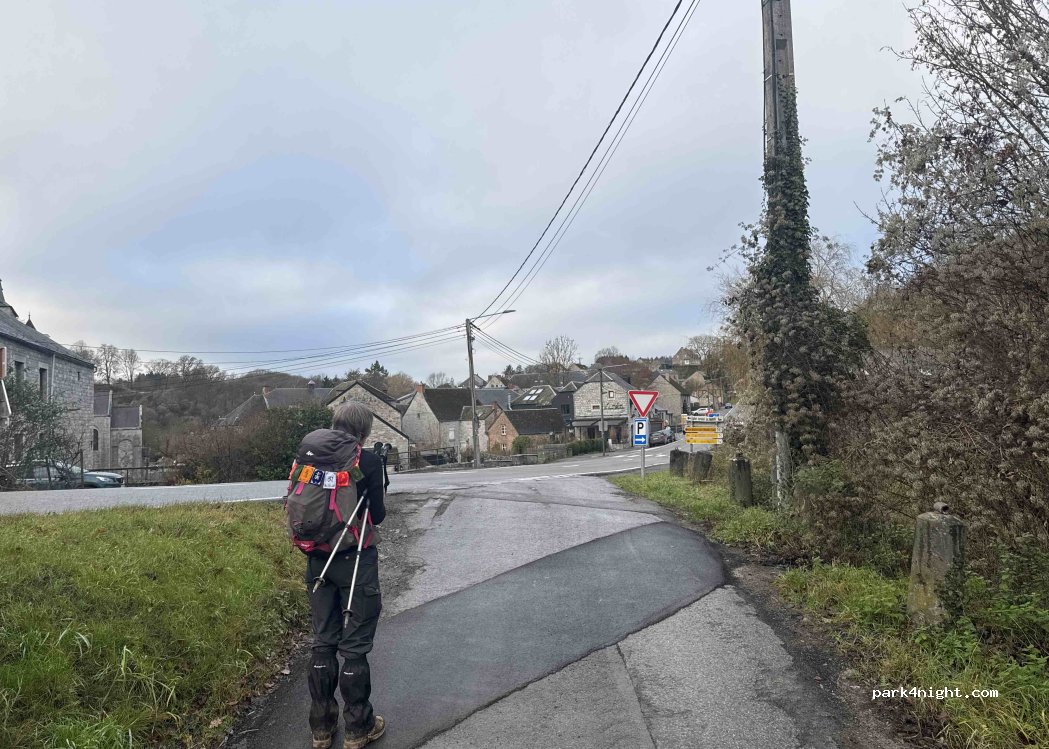(5561) Houyet - Les Rêches-Voies — foto 2
