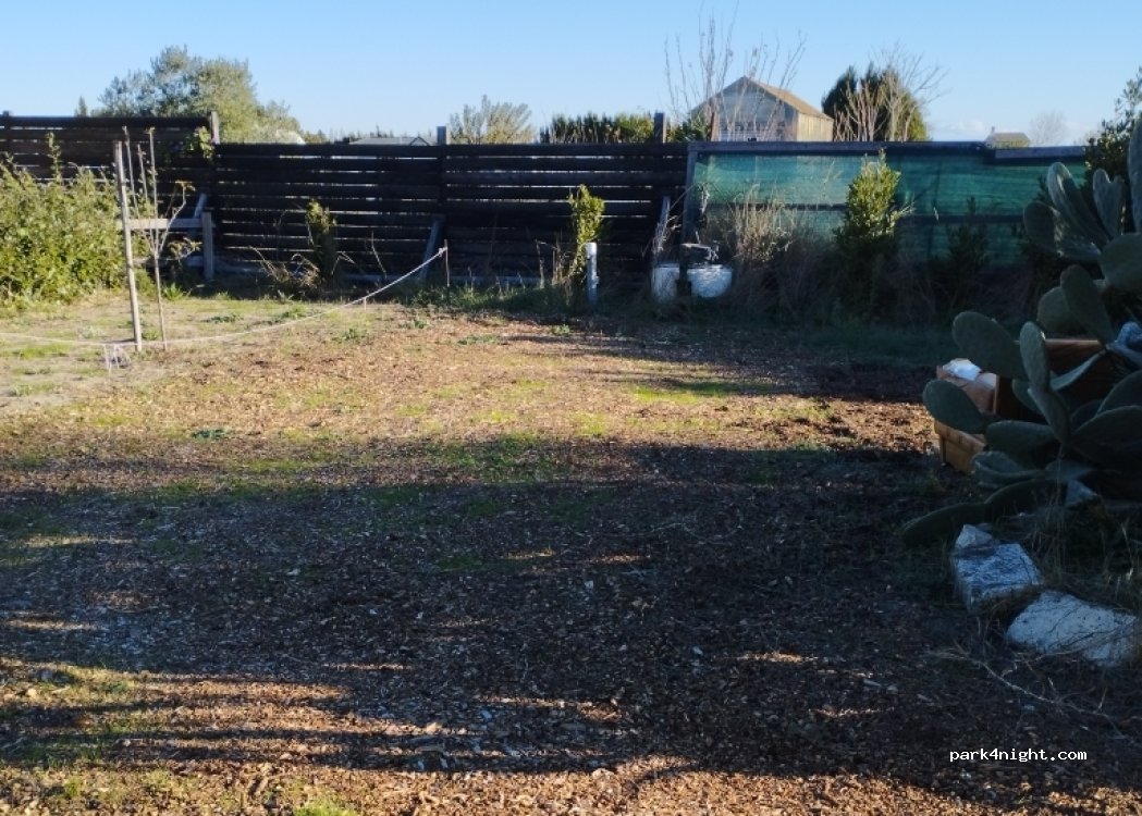 (30220) Aigues-Mortes - Chemin bas de Peccais — foto 2