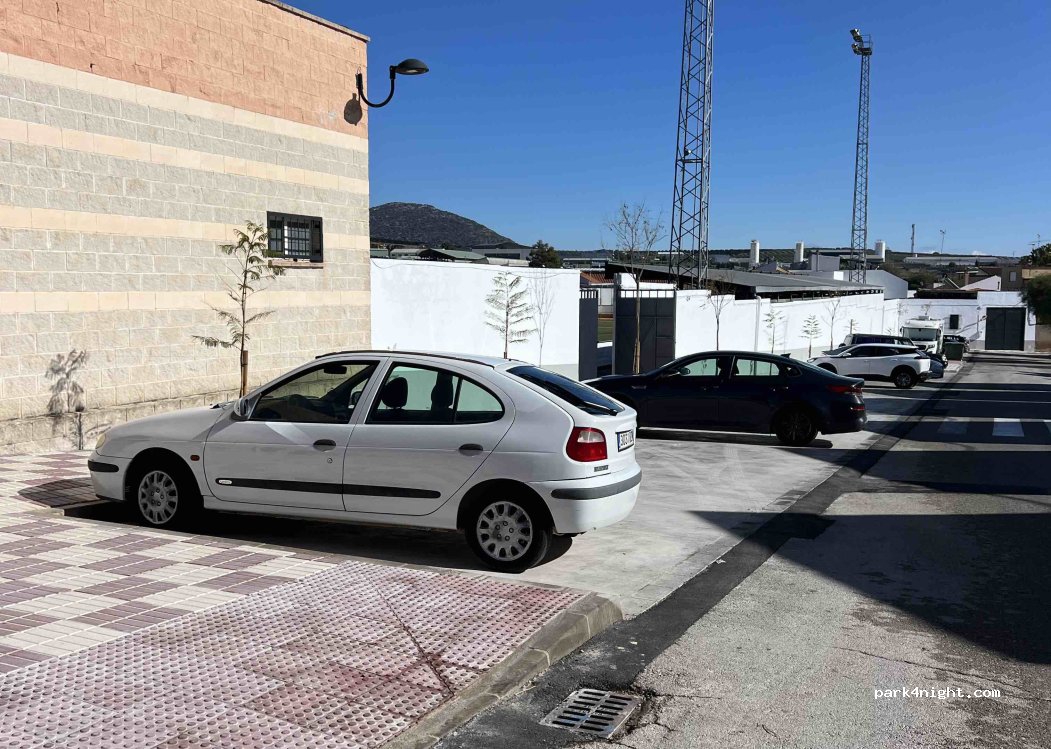 (41566) Pedrera - Calle Cádiz — foto