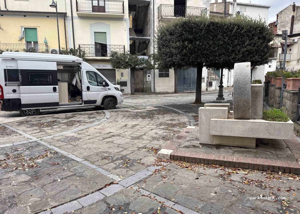 () Aliano - Strada Provinciale Aliano-Alianello — foto