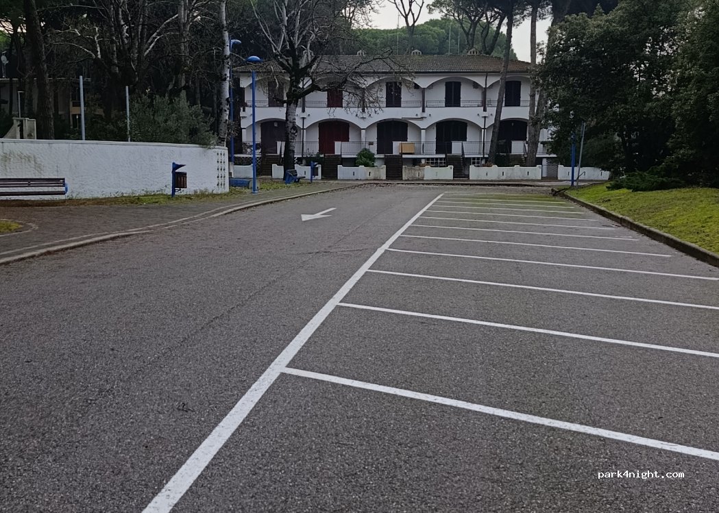 (44024) Comacchio - Via Giovanni Cimabue — foto 2