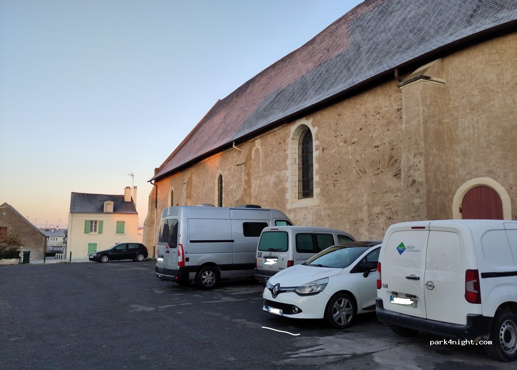 (49123) Champtocé-sur-Loire - Place de l'Église — foto