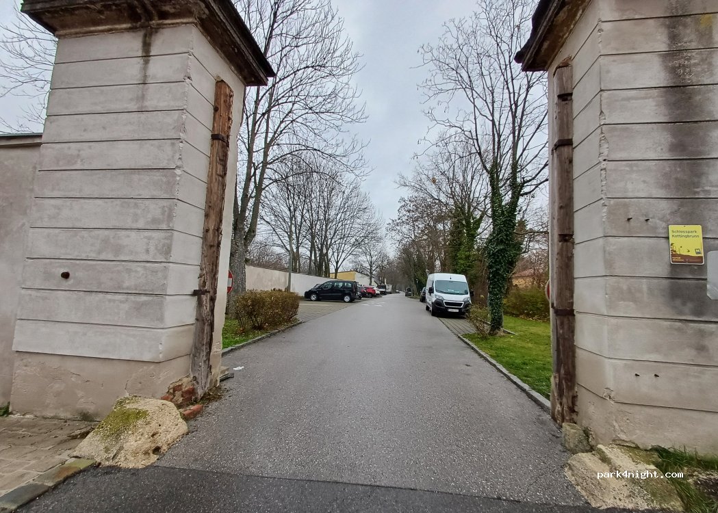 (2542) Kottingbrunn - Schloßallee — foto