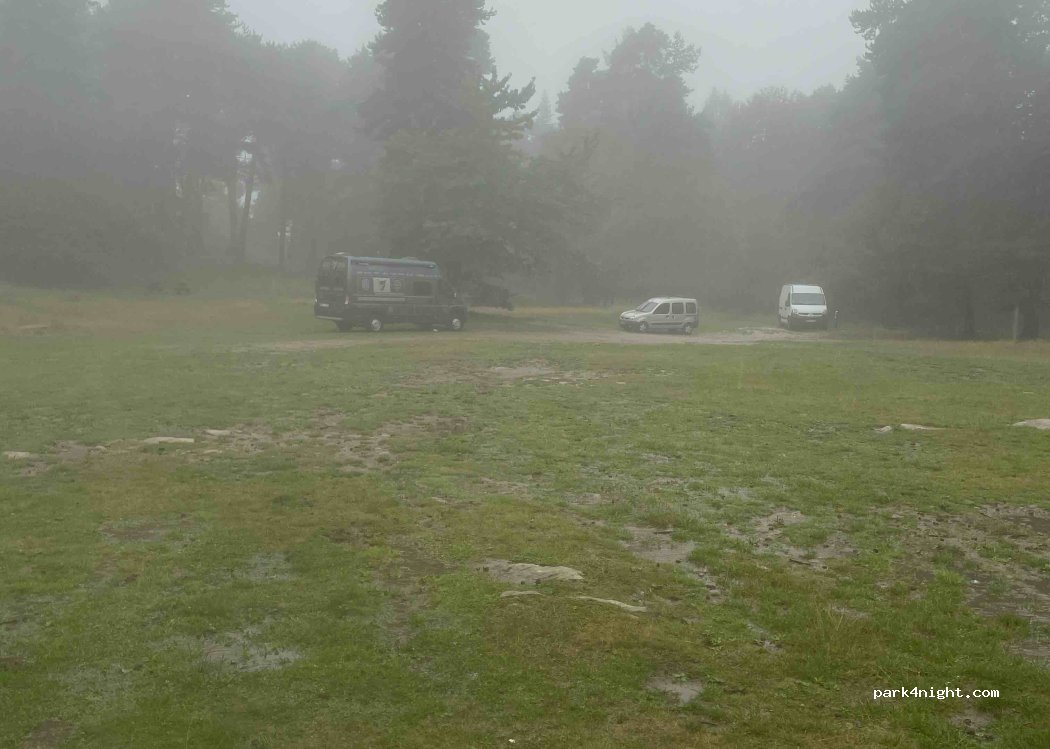 (06440) Lucéram - Chemin du Camp Romain — foto 4