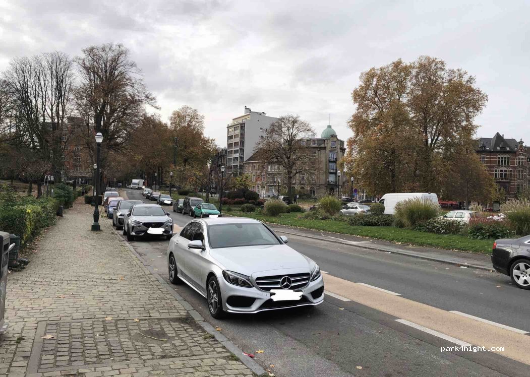 (1030) Schaerbeek - Schaarbeek - Av. Voltaire — foto