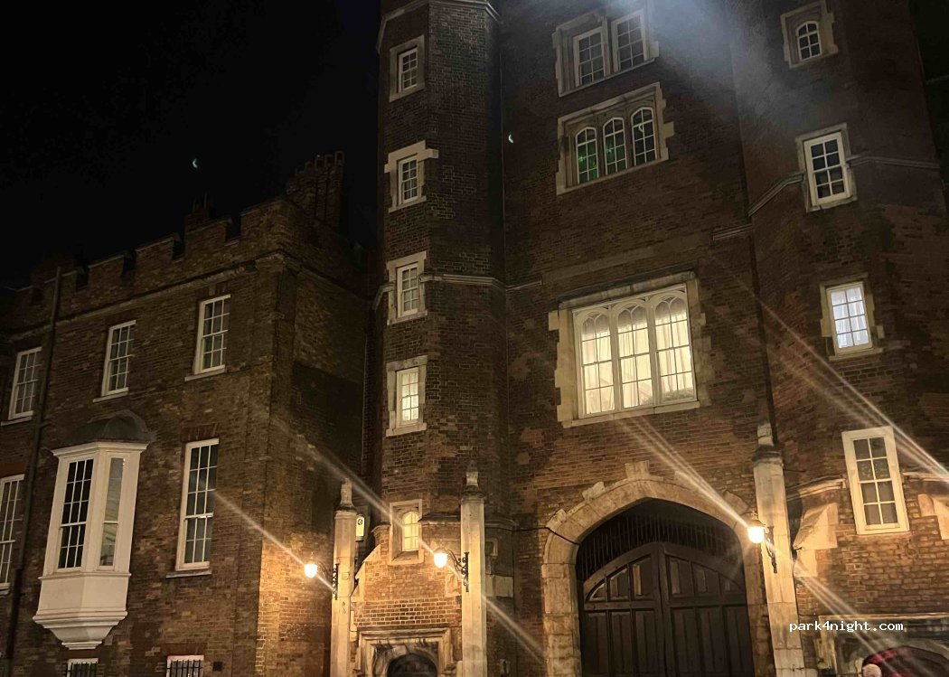 (SW1A 1PL) Westminster - St. James's Street — foto