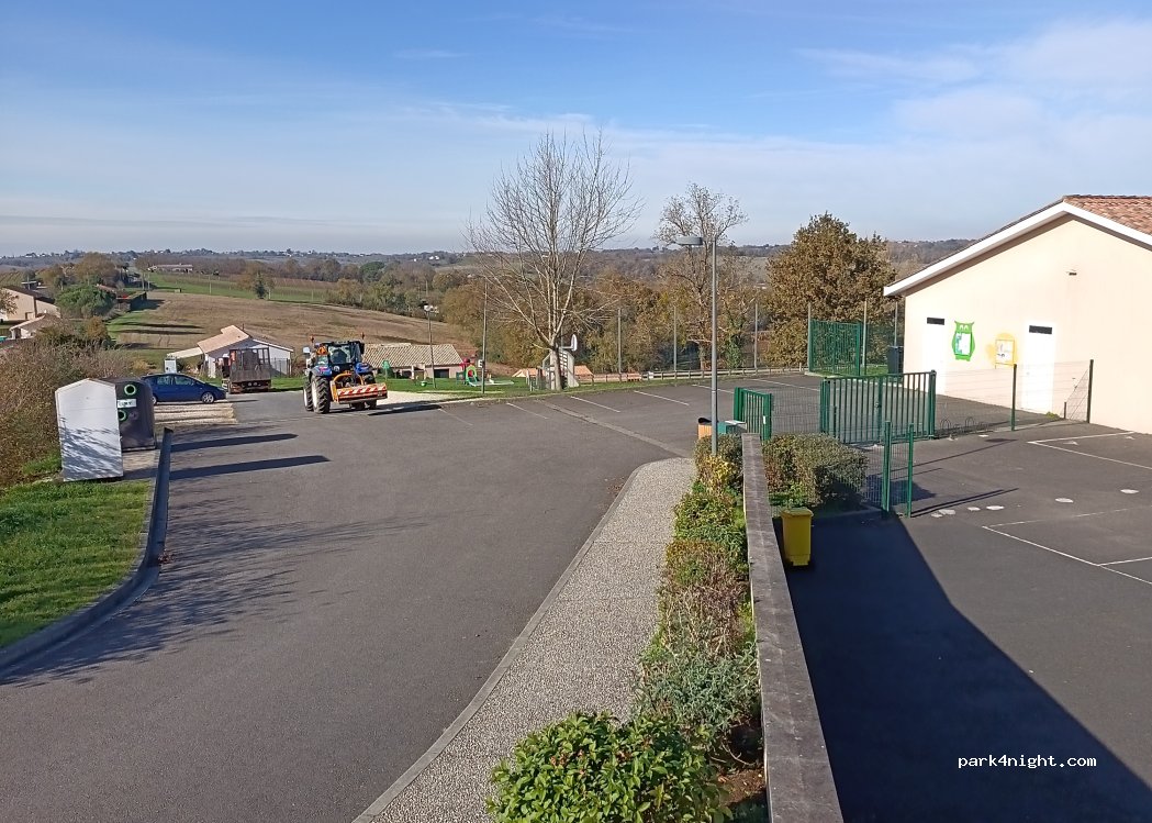 (33490) Le Pian-sur-Garonne - Rue Grand Rue — foto 2