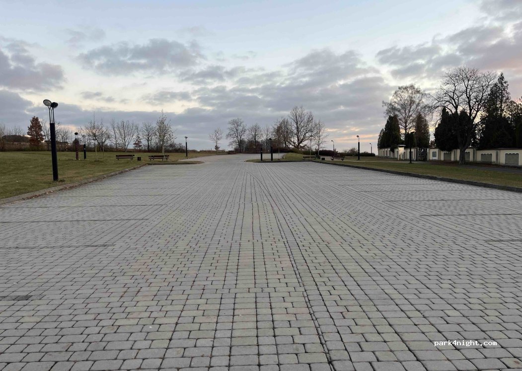 (390 05) Tábor - Unnamed Road — foto