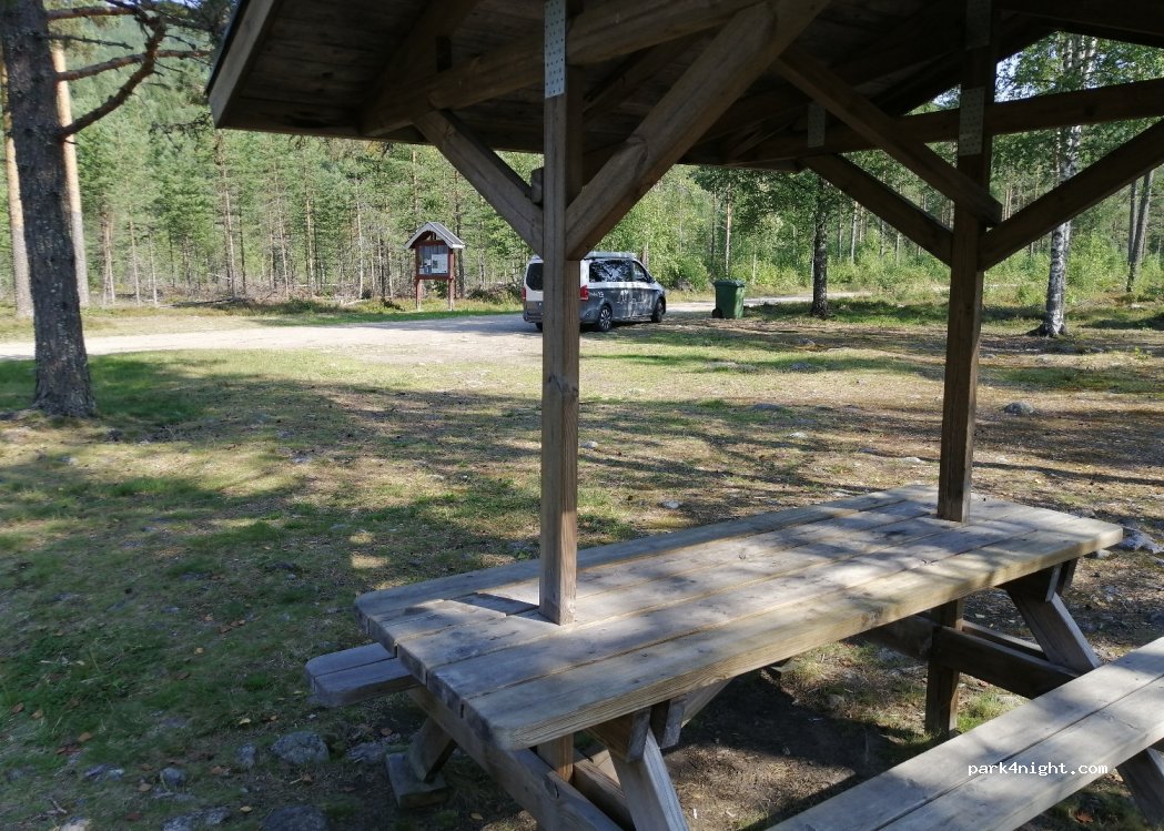 (680 65) Bâtstad -  Finnskogavägen — foto 2
