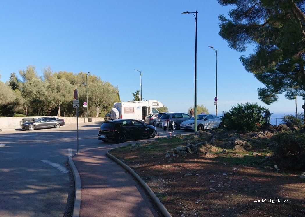 (06230) Villefranche-sur-Mer - 2035-2123 Avenue Olivula — foto