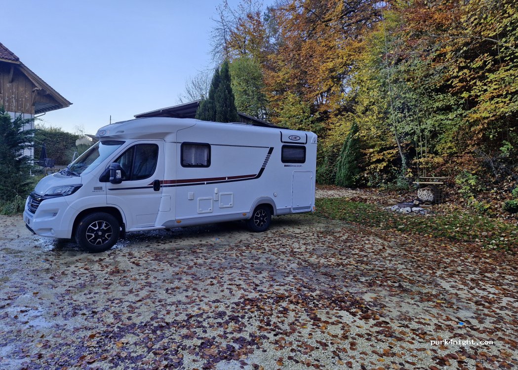 (2577) Finsterhennen - Hauptstrasse — foto