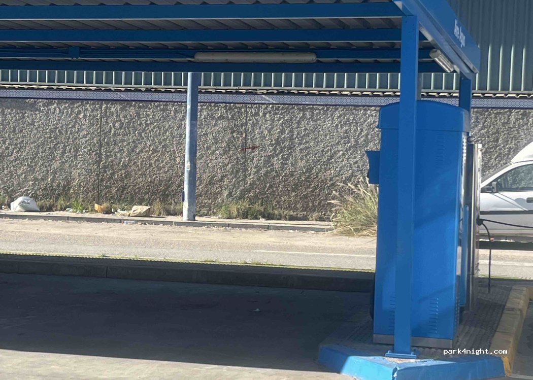 (41011) Seville - C. José Delgado Brackenbury, 10 — foto