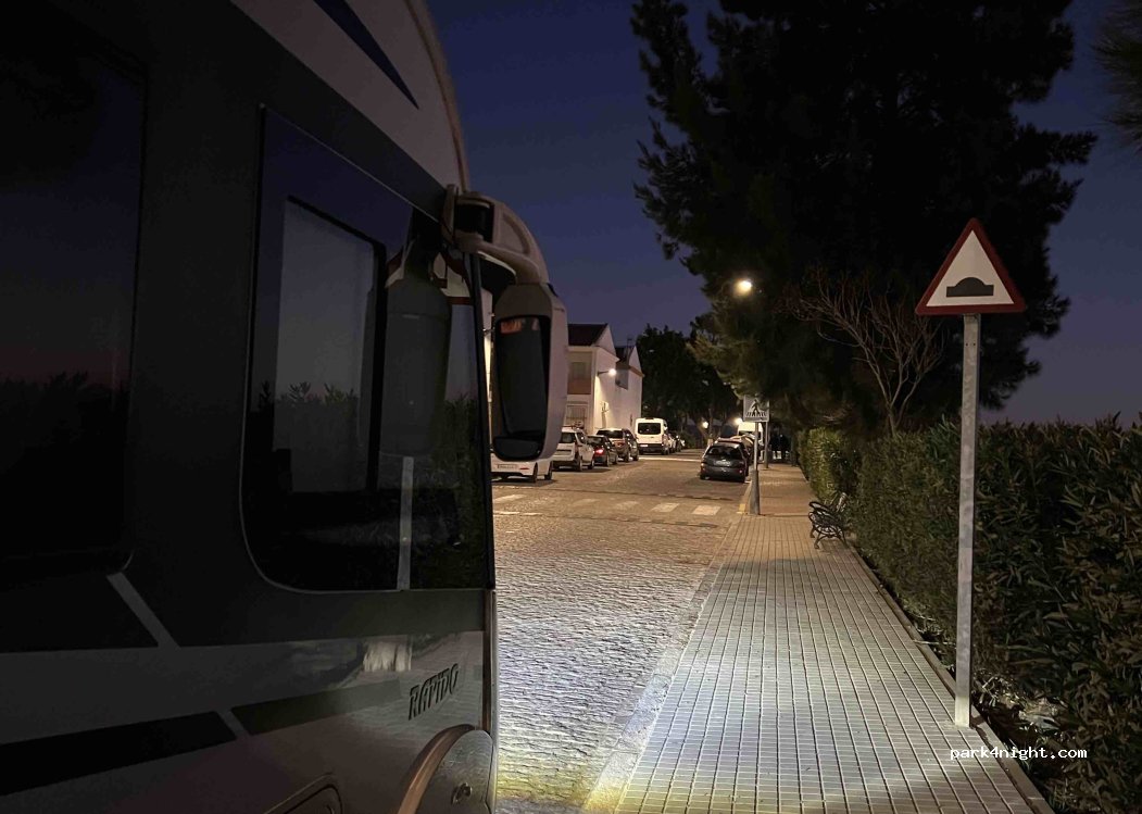 (21800) Moguer - Calle Belice — foto