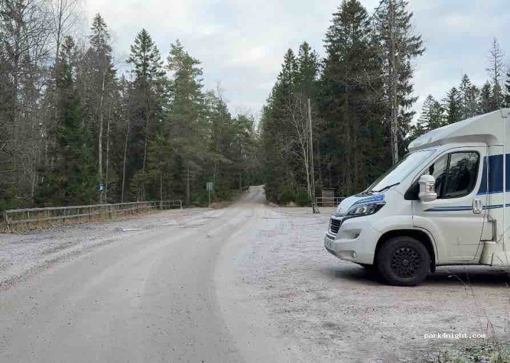 (02480) Kirkkonummi - Tullandintie — foto