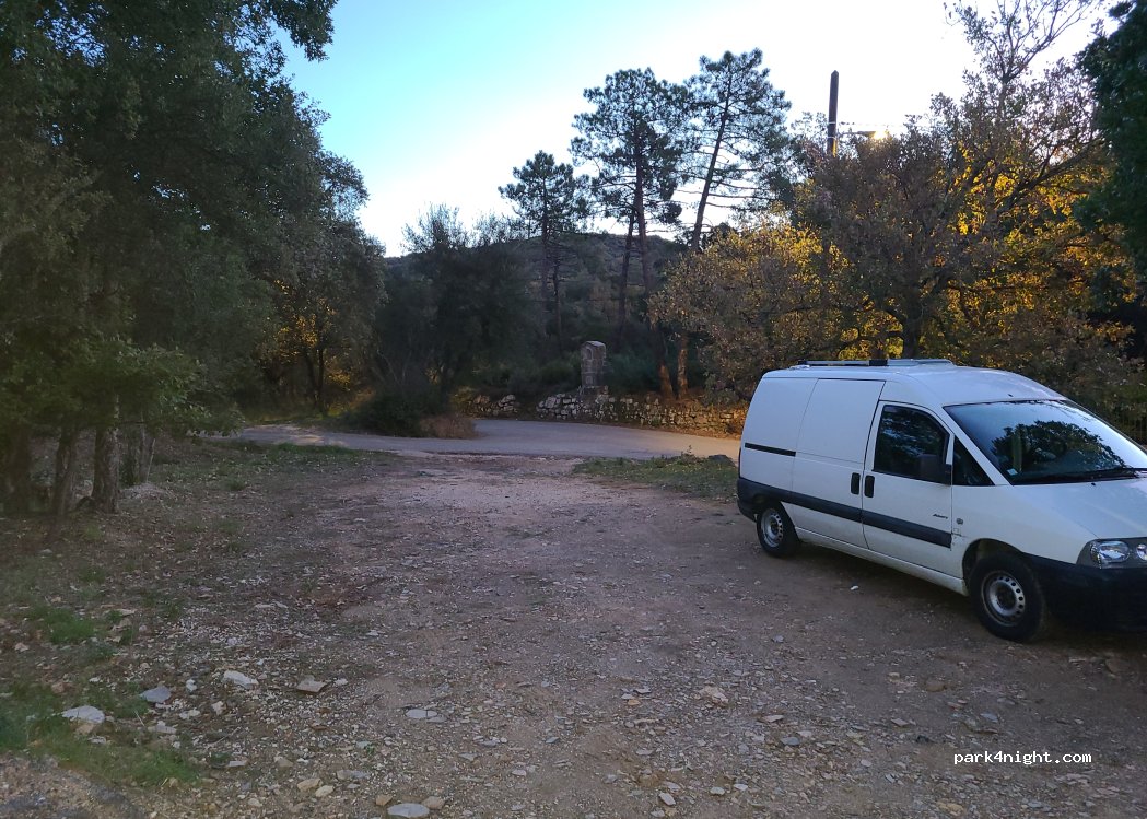 (83610) Collobrières - Avenue de Sainte-Marguerite — foto