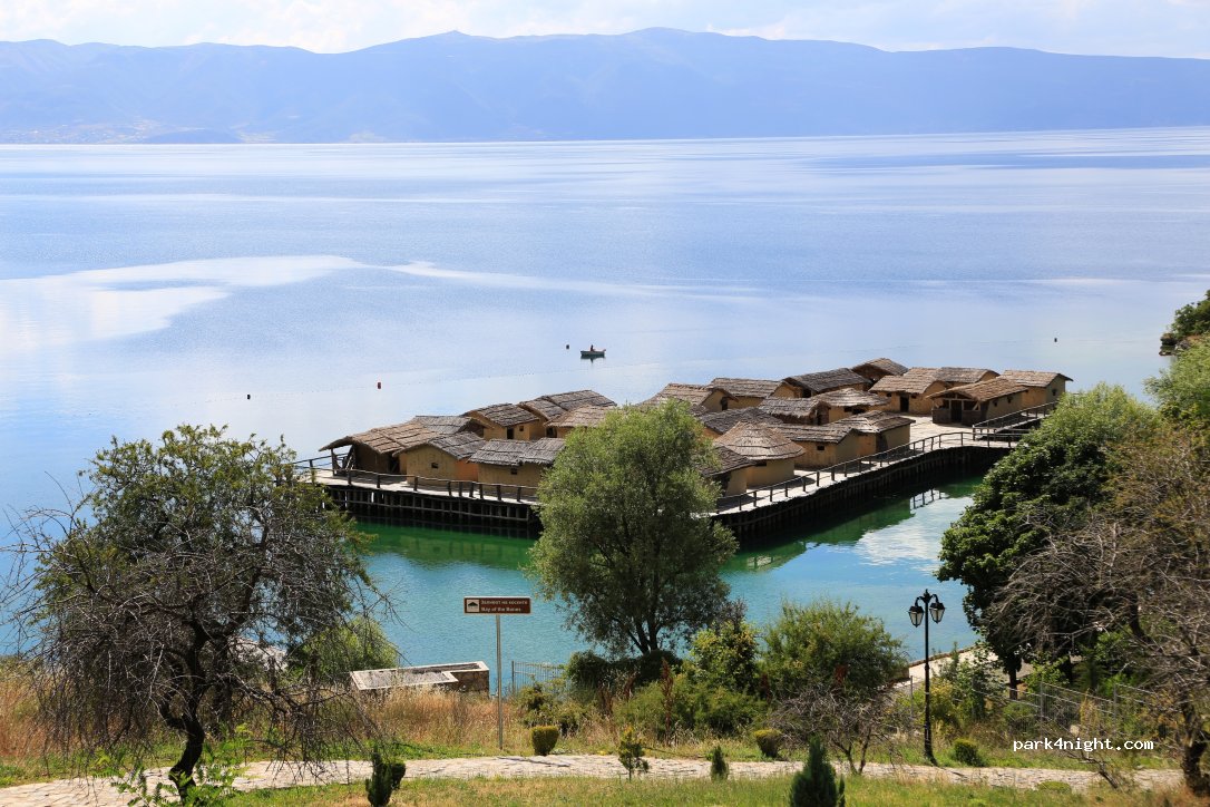 () Bay of Bones Museum Gradište - Р501 — foto