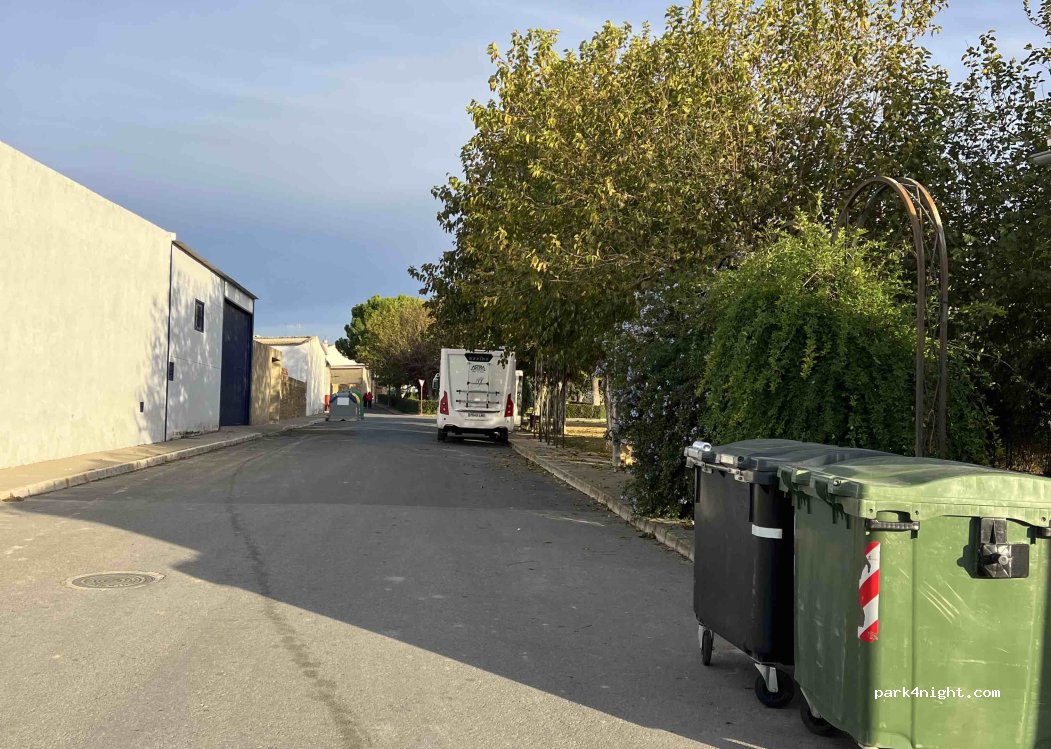 () Paterna del Campo - Avenida de la Ciudad de Tejada — foto