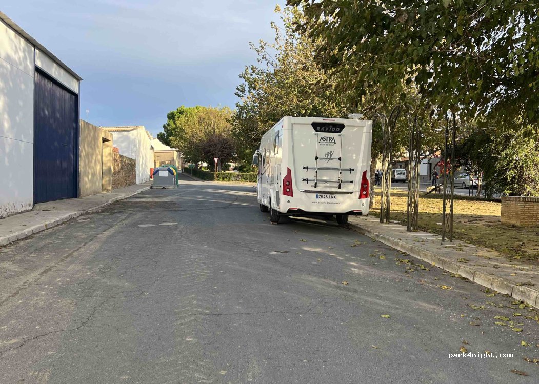 () Paterna del Campo - Avenida de la Ciudad de Tejada — foto 3