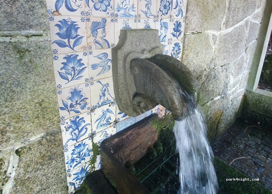 (4920-251) Lovelhe - Unnamed Road — foto 3
