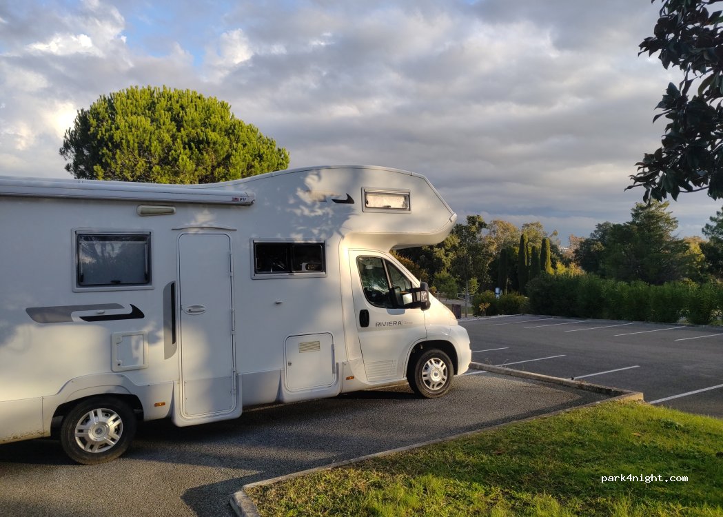 (06210) Mandelieu-la-Napoule - 3257 Avenue Paul Ricard — foto 2