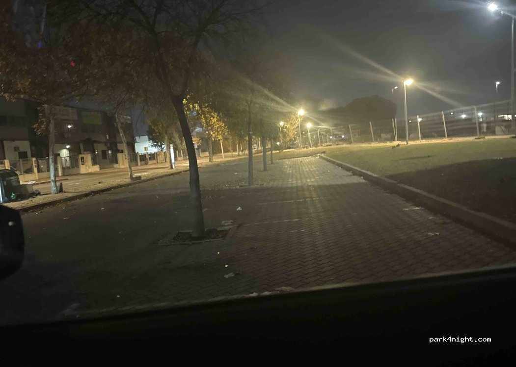 (28001) Madrid - Calle de la Laguna Dalga — foto 2