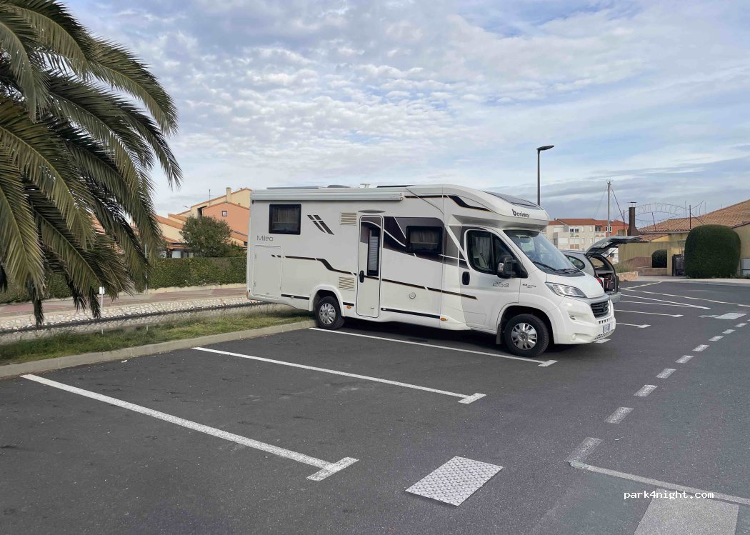 (66750) Saint-Cyprien - Av. Armand Lanoux — foto