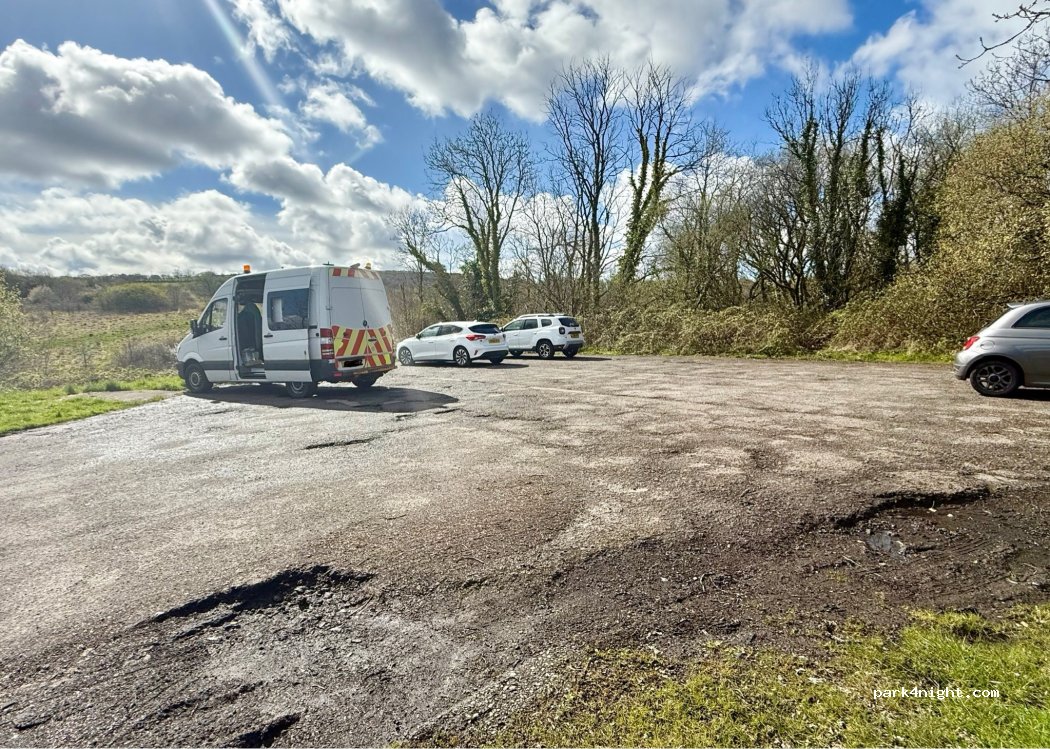 (SA14 6DT) Cefneithin - Unnamed Road — foto 4