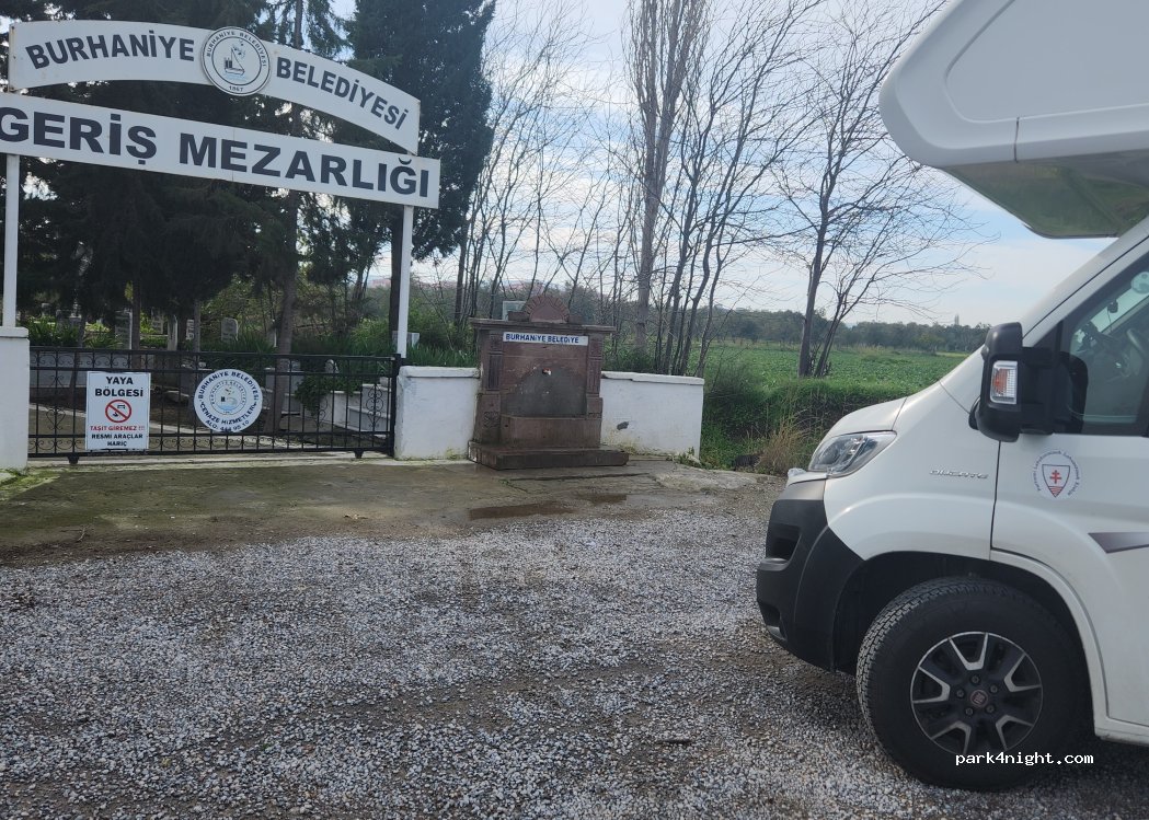 (10700) Burhaniye - Tuzla Caddesi — foto 2