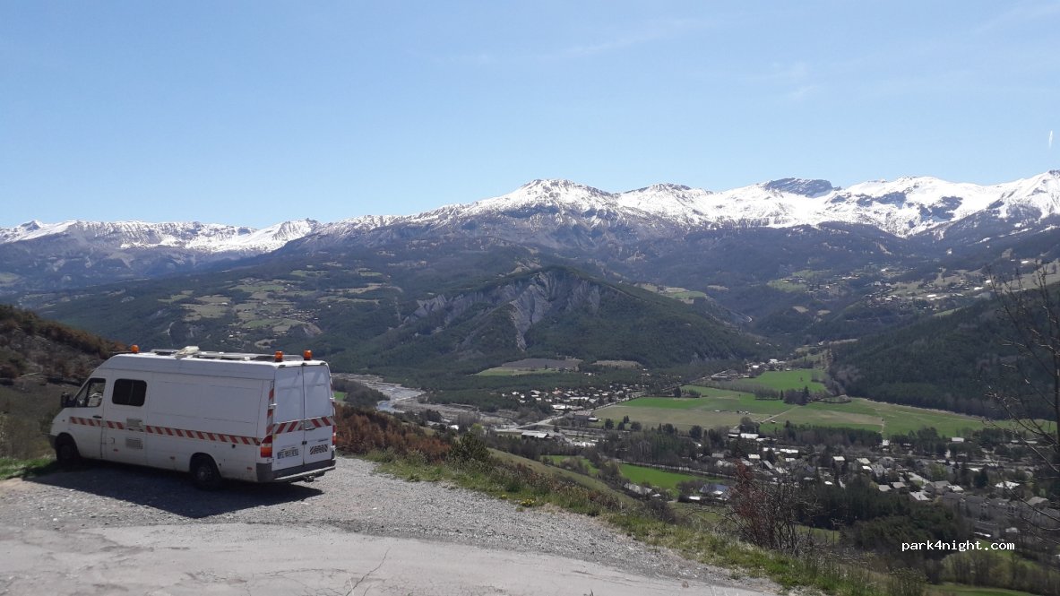 (04400) Barcelonnette - 6 Chemin de l'Adroit — foto 2
