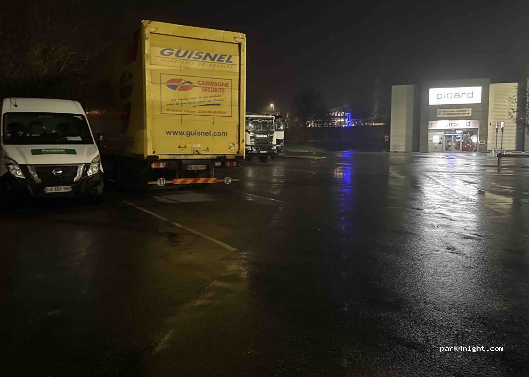(73200) Gilly-sur-Isère - Centre commercial Casino — foto 3