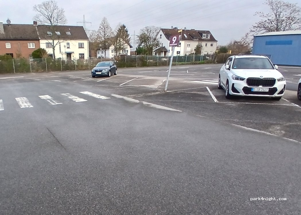 (51377) Leverkusen - Kieler Straße — foto