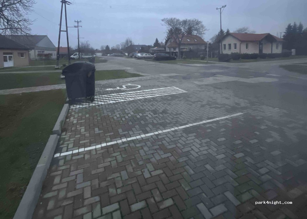 (9222) Hegyeshalom - Kertalja utca — foto
