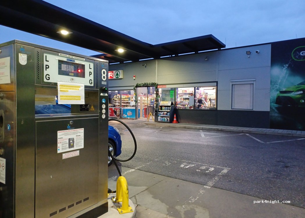 (8055) Graz - Triester Straße — foto