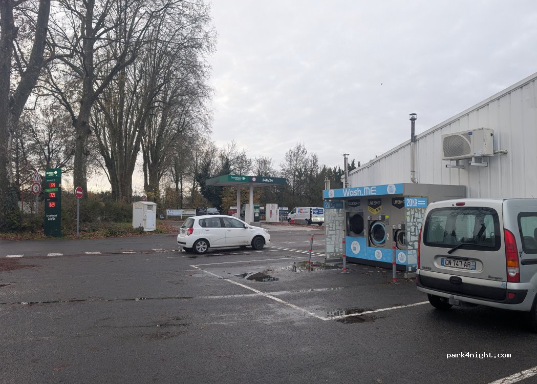 (16250) Coteaux-du-Blanzacais - Route de Brossac — foto