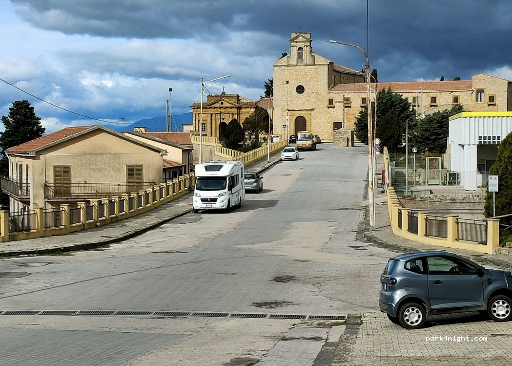 (94010) Calascibetta - Via Giudea I — foto