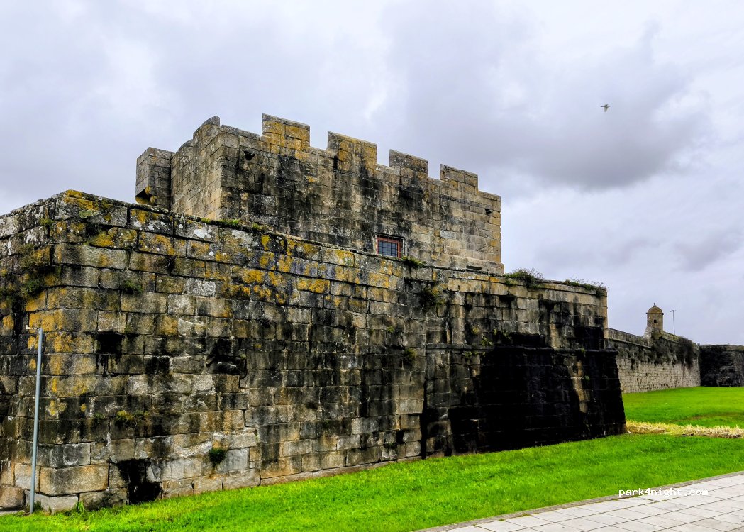(4900-351) Viana do Castelo (Santa Maria Maior e - Rua dos Mareantes — foto 3