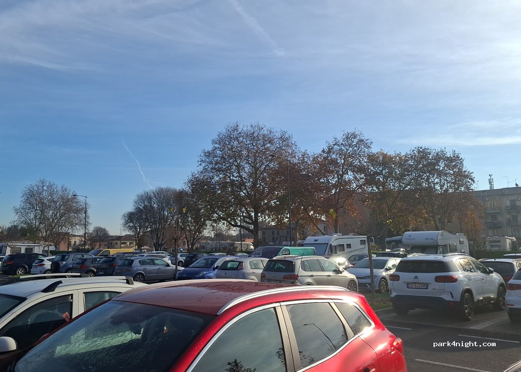 (44122) Ferrara - Via Darsena — foto