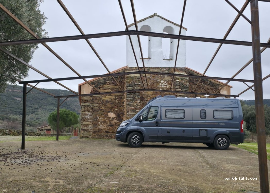 (10340) Castañar de Ibor - Unnamed Road — foto 2