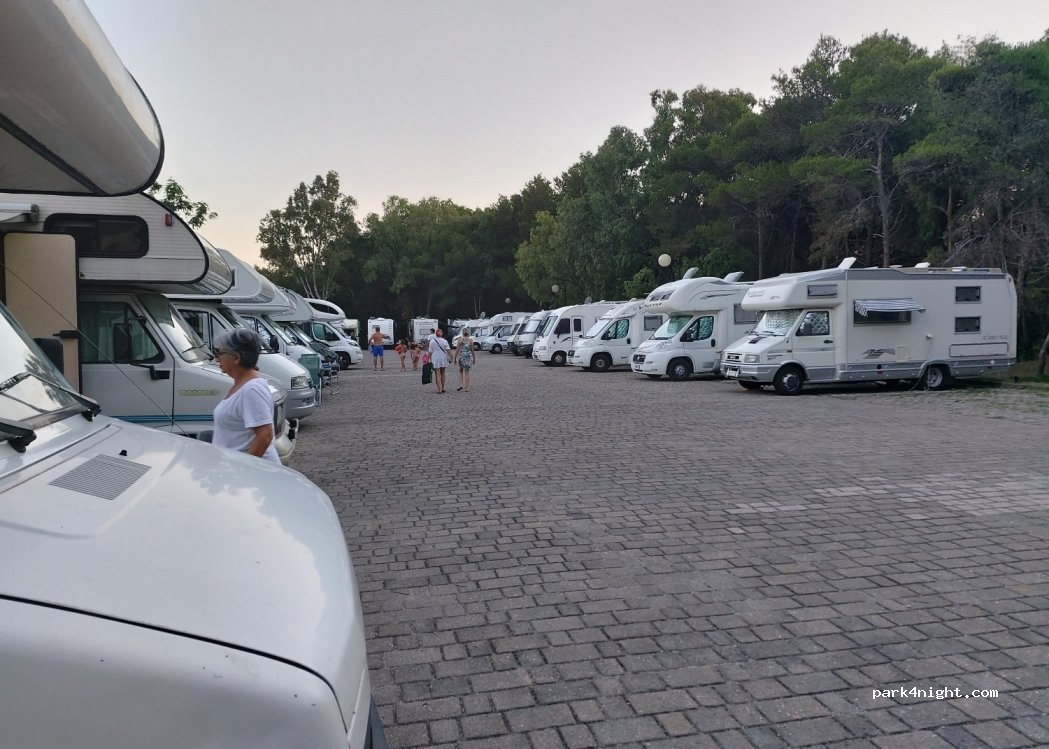 Area Sosta Camper — foto 3