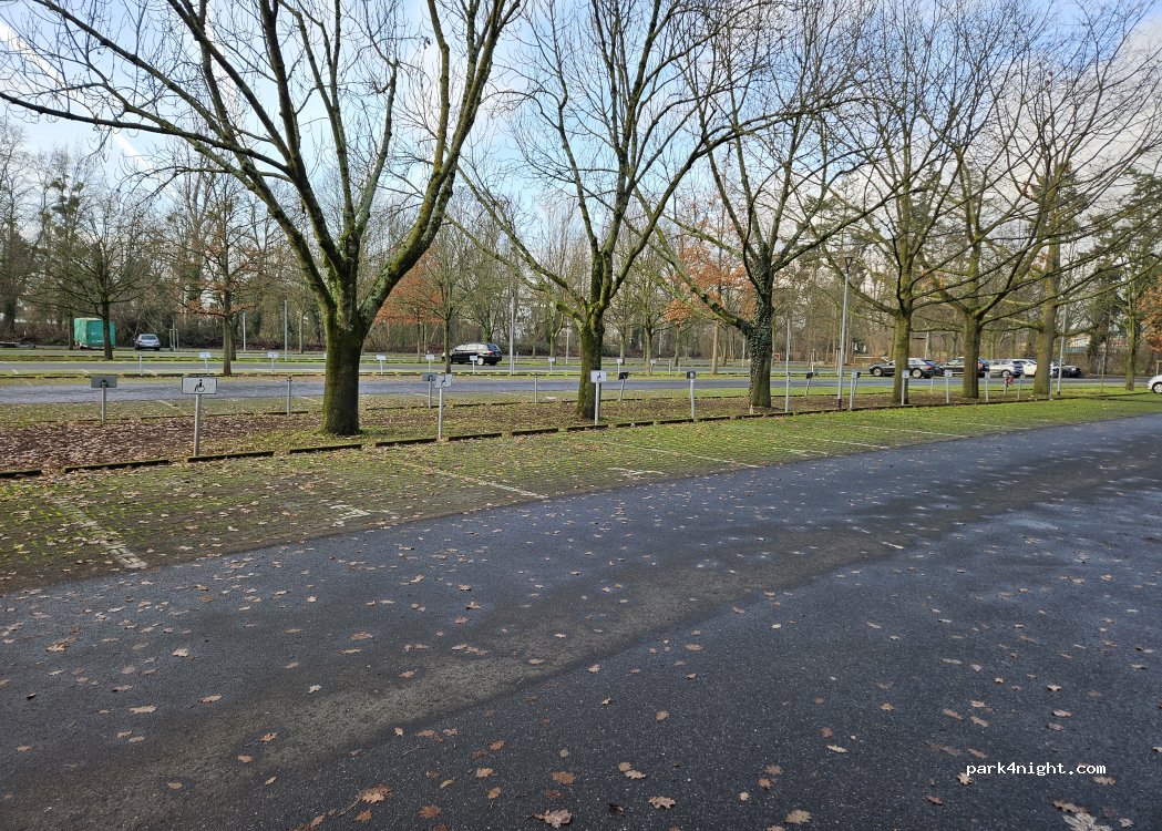 (60488) Frankfurt - Ludwig-Landmann-Straße — foto 5