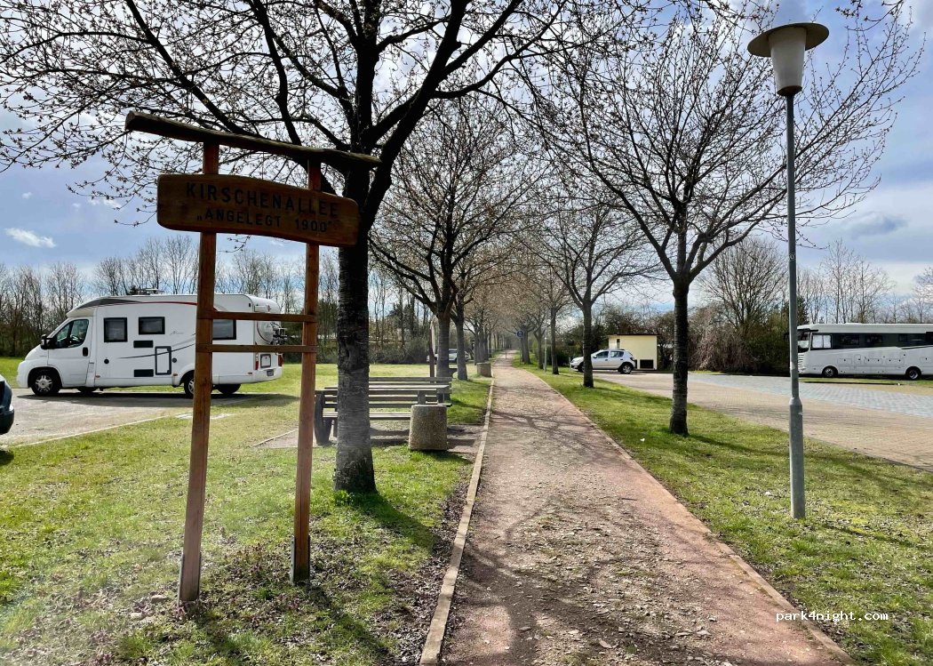 Wohnmobilstellplatz am Waldbad in Klötze — foto 2