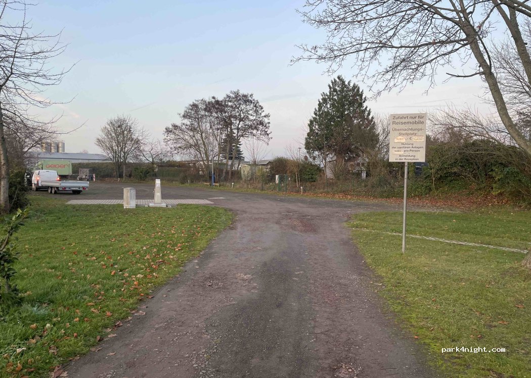 Wohnmobilstellplatz Knaus-Reisemobilhafen — foto 5