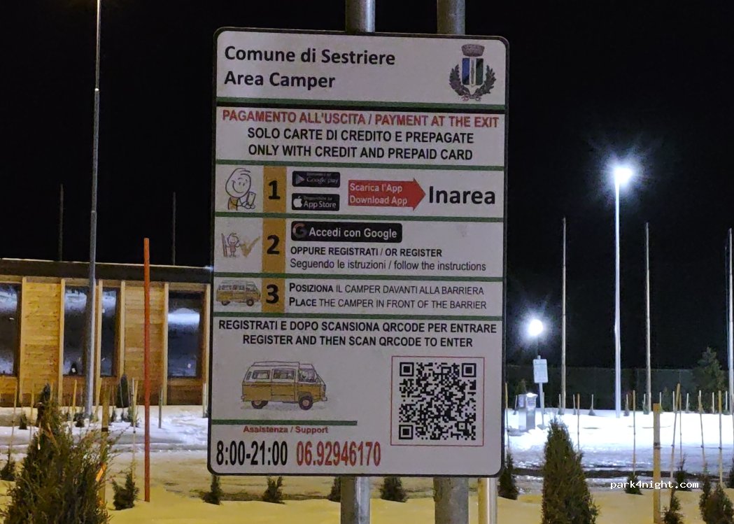 Area Sosta Camper Sestriere — foto