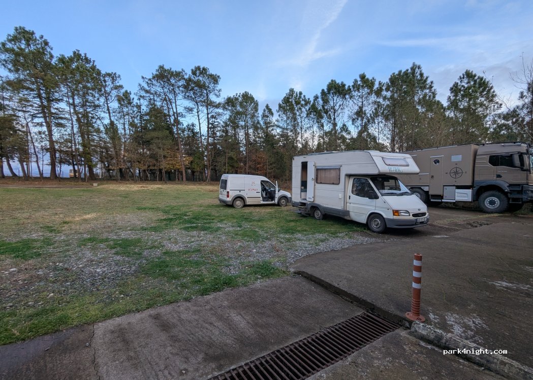 MzeGeo RV Park Kutaisi — foto