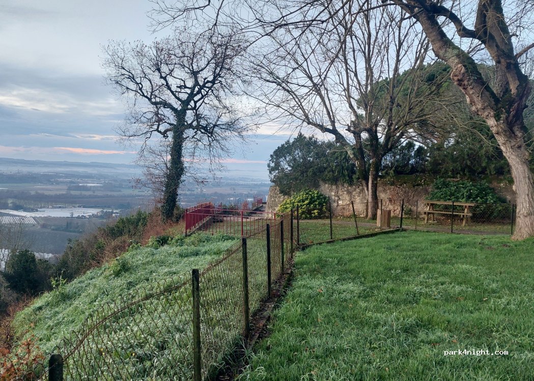 (47260) Laparade - Unnamed Road — foto