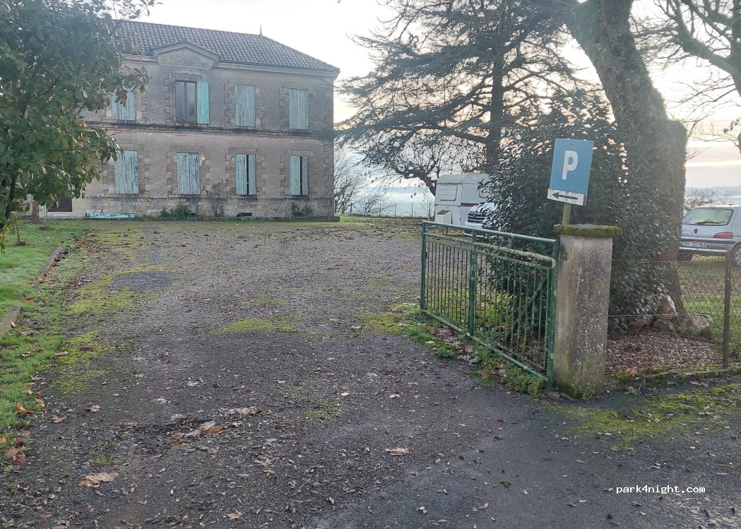 (47260) Laparade - Unnamed Road — foto 3