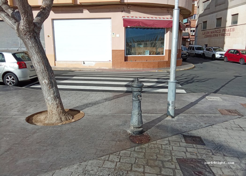 (03570) la Vila Joiosa / Villajoyosa - Calle de Barberes Sur — foto