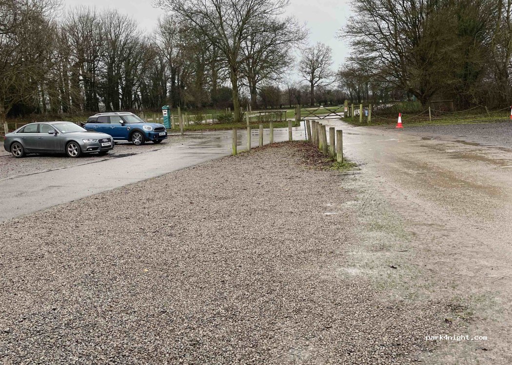 (SN15 2LL) Lacock - Hither Way — foto 2