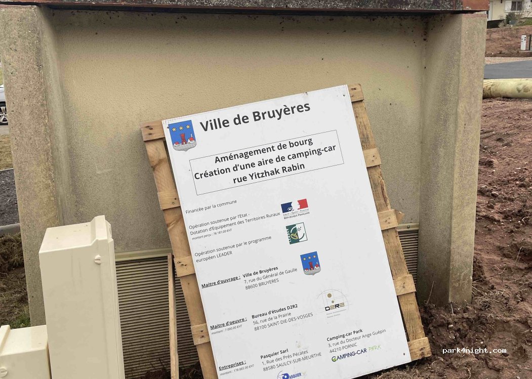 (88600) Bruyères - Rue Yitzhak Rabin — foto 3